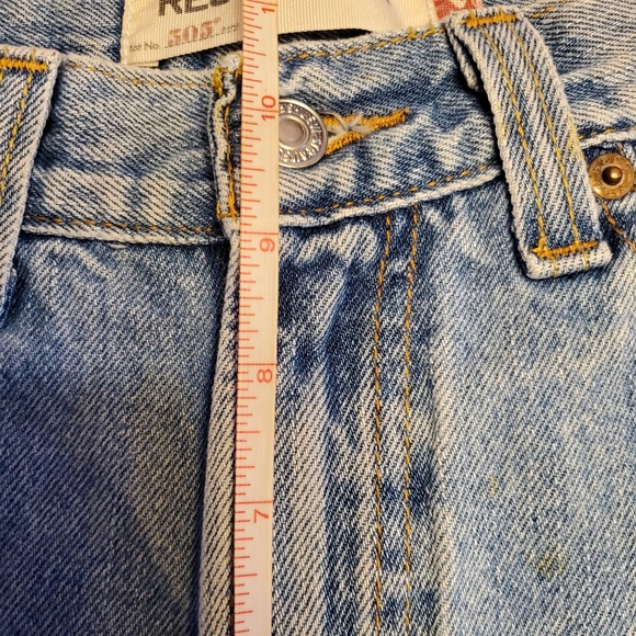 Vintage Levi's high rise distressed cutoff shorts - Picture 13 of 15